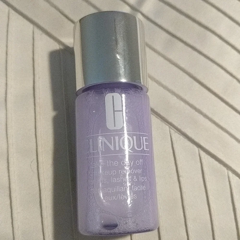 NWT Clinique makeup remover